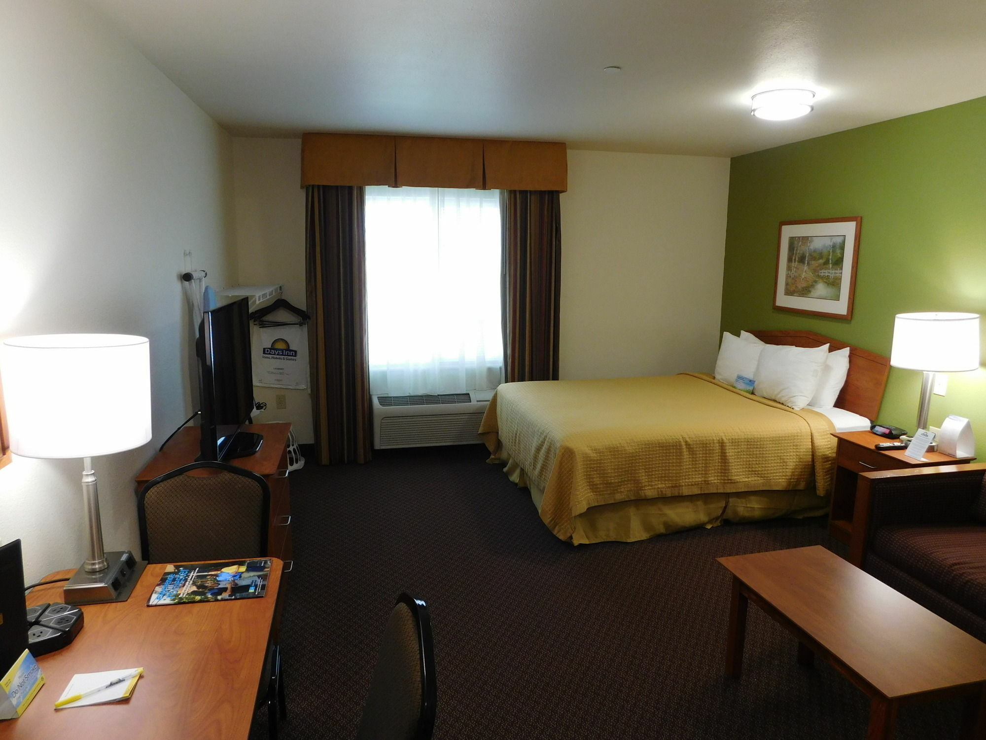 Days Inn & Suites By Wyndham Rochester South Екстер'єр фото